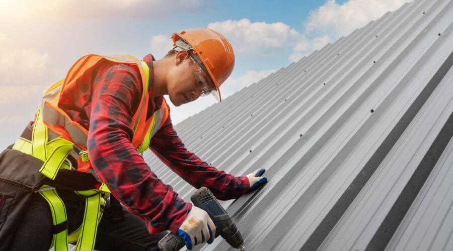 Professional gutter cleaning in Warner Robins, GA